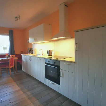 Apartament Eli Lenti *