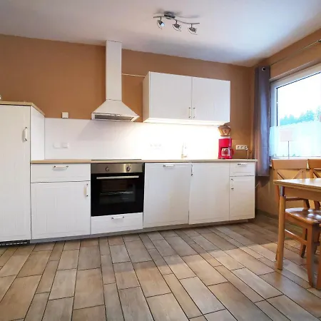 Eli Lenti Apartman *
