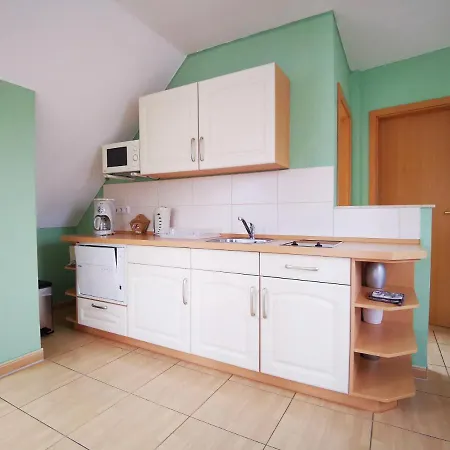 Eli Lenti Apartament Elend