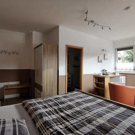 Apartament Eli Lenti