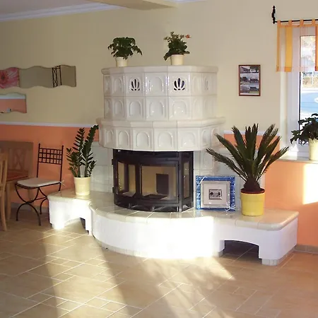 Apartament Eli Lenti *