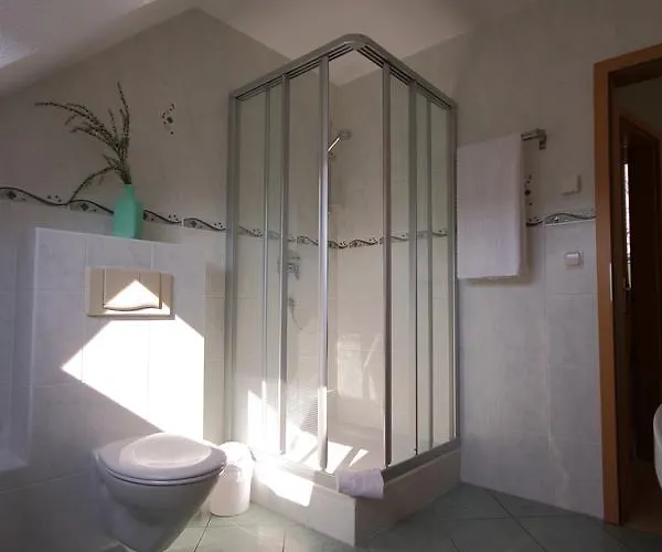 Eli Lenti Lägenhet *